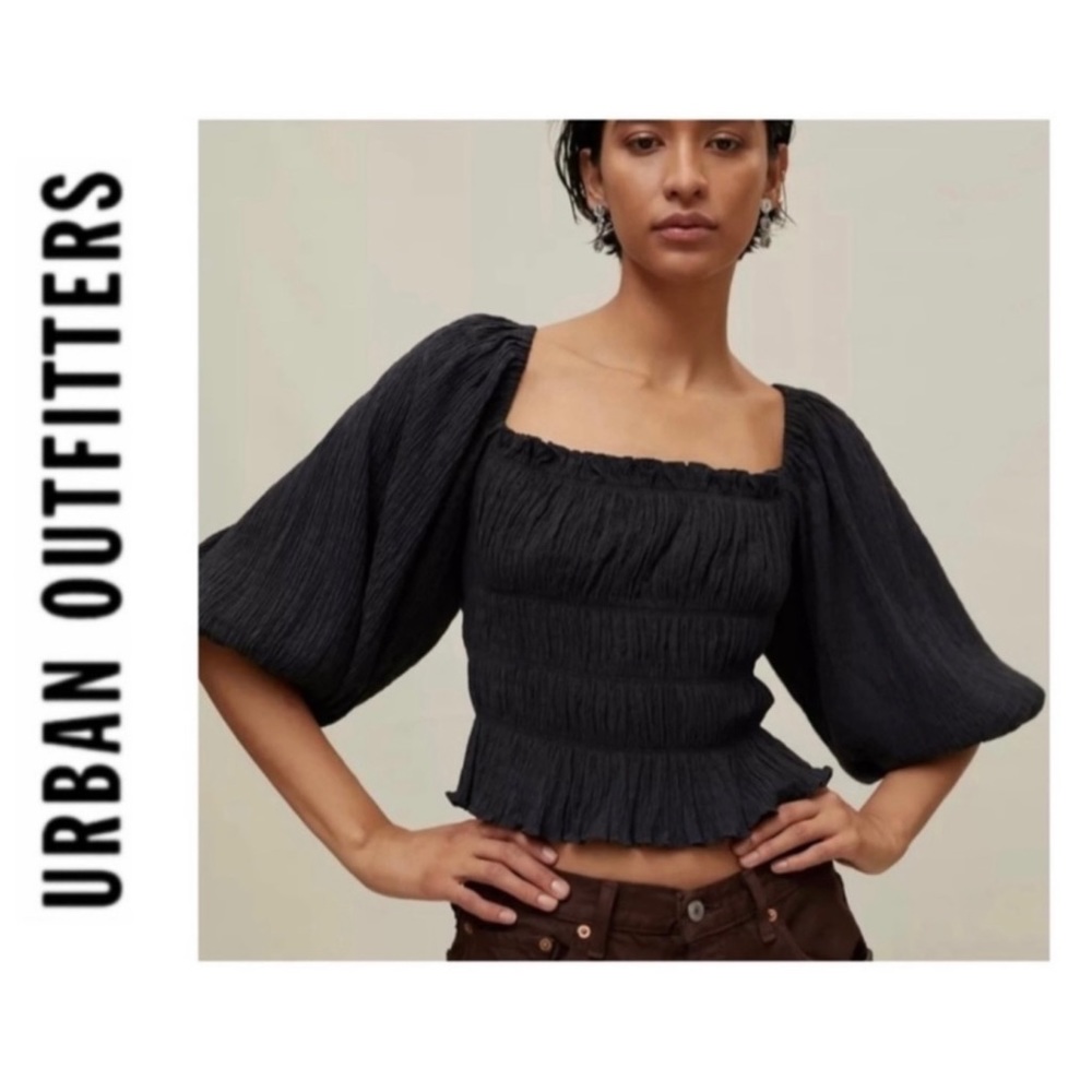 NWT Urban Outfitters Vida Lace-Back Smocked Top Black
